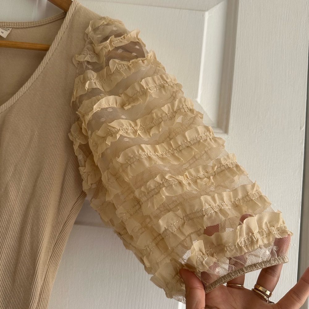 DOLAN Anthropologie Ruffle Sheer Sleeve Top Size XS Boho Minimalist - Picture 3 of 7